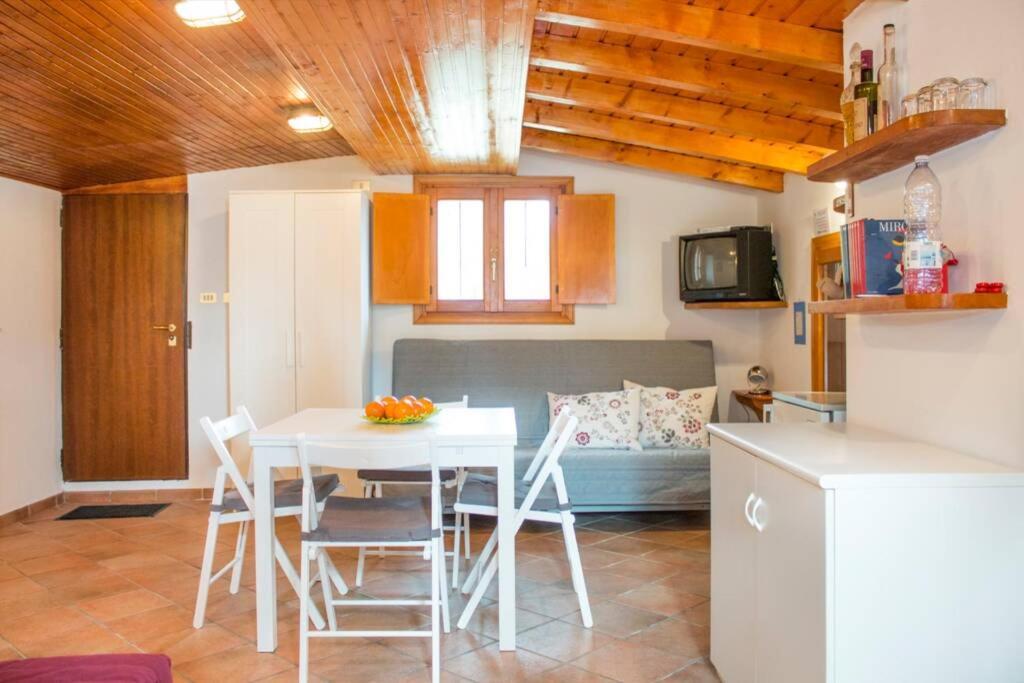 Onno Como Lakeside Cottage - Lakefront Private Garden With Private Access To The Lake מראה חיצוני תמונה